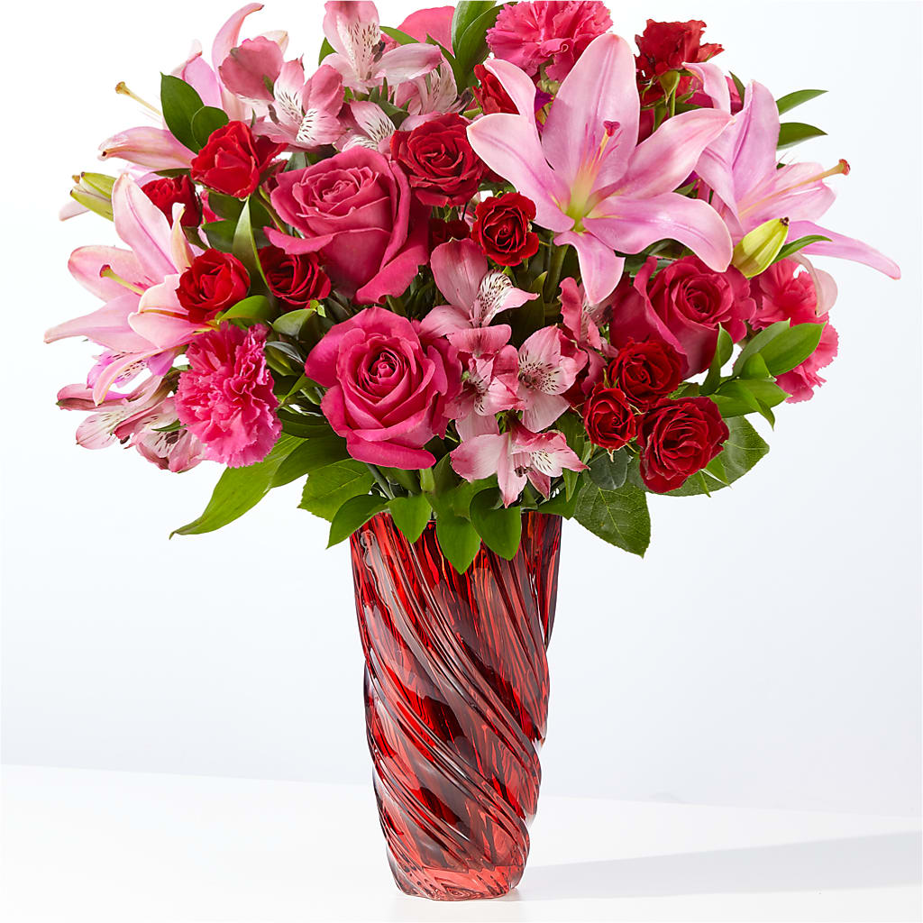In Love Bouquet with Luxe Swirl Vase – KATHY'S FLOWERS, Adair OK