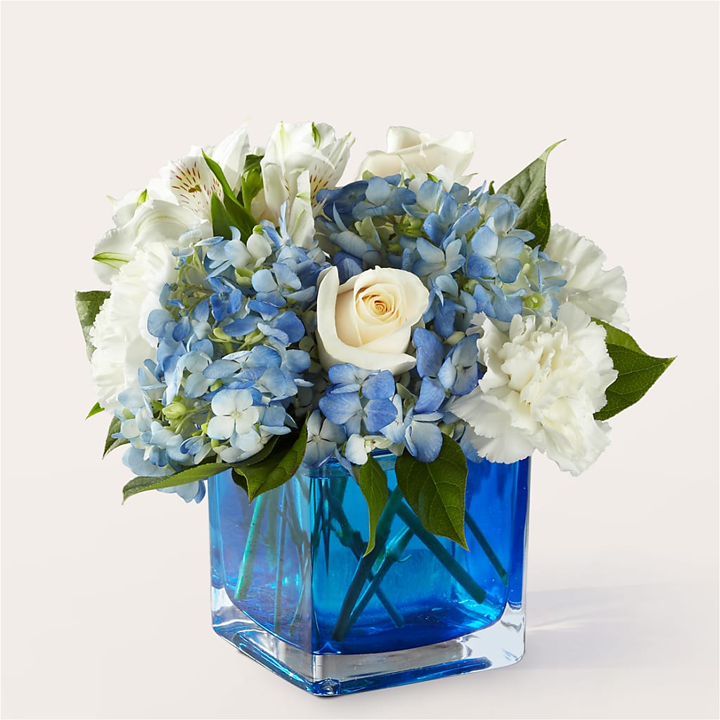 Soothing Waters Bouquet – KATHY'S FLOWERS, Adair OK