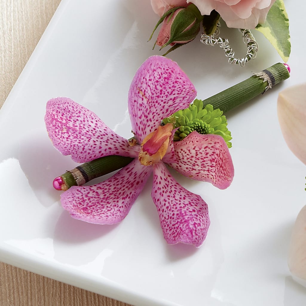 Pink Mokara Boutonniere – KATHY'S FLOWERS, Adair OK