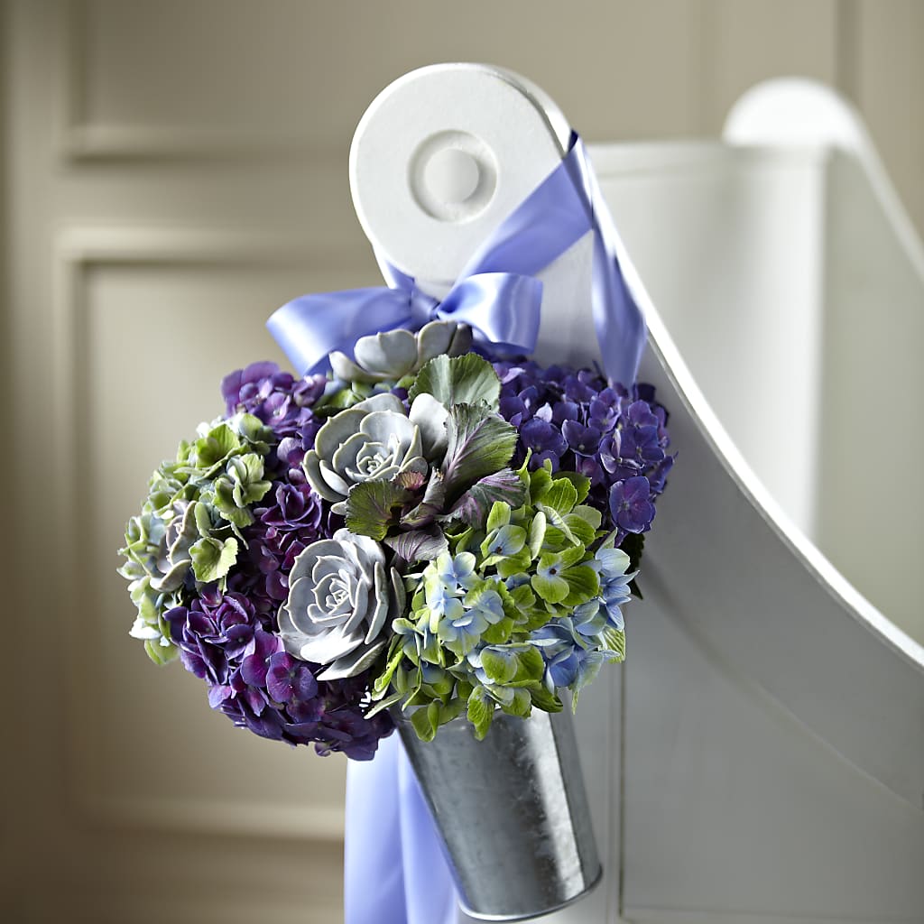 Declaration Pew Décor – KATHY'S FLOWERS, Adair OK