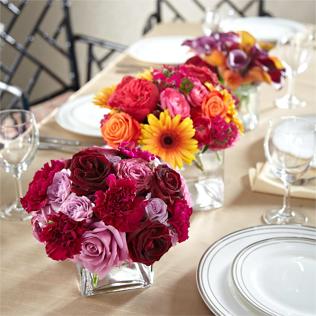 Love's Eternity Centerpiece – KATHY'S FLOWERS, Adair OK