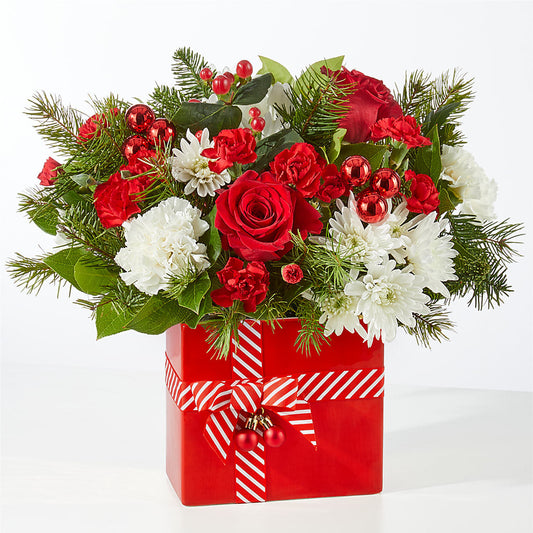 Presents Under the Tree Bouquet – KATHY'S FLOWERS, Adair OK