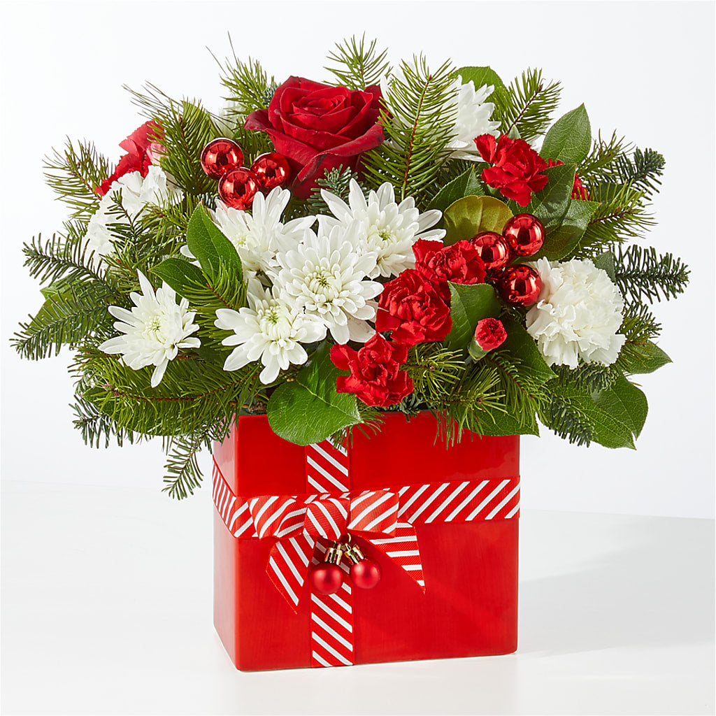 Presents Under the Tree Bouquet – KATHY'S FLOWERS, Adair OK