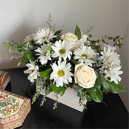 Fresh Linen Box Bouquet – KATHY'S FLOWERS, Adair OK