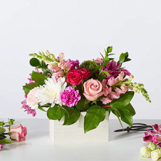 Sweetberry Box – A Florist Original – KATHY'S FLOWERS, Adair OK