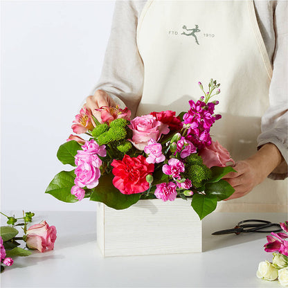 Sweetberry Box – A Florist Original – KATHY'S FLOWERS, Adair OK