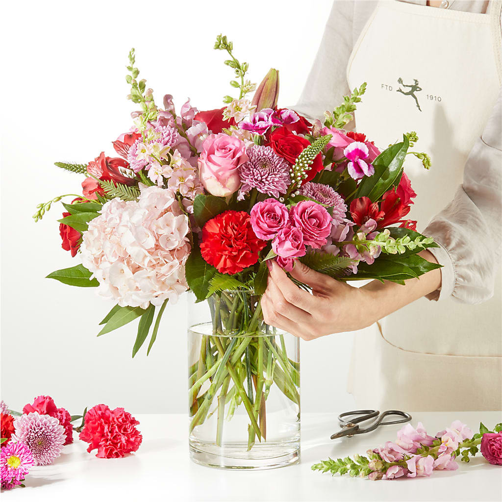 Swooning Over You - A Luxury Florist Original – KATHY'S FLOWERS, Adair OK