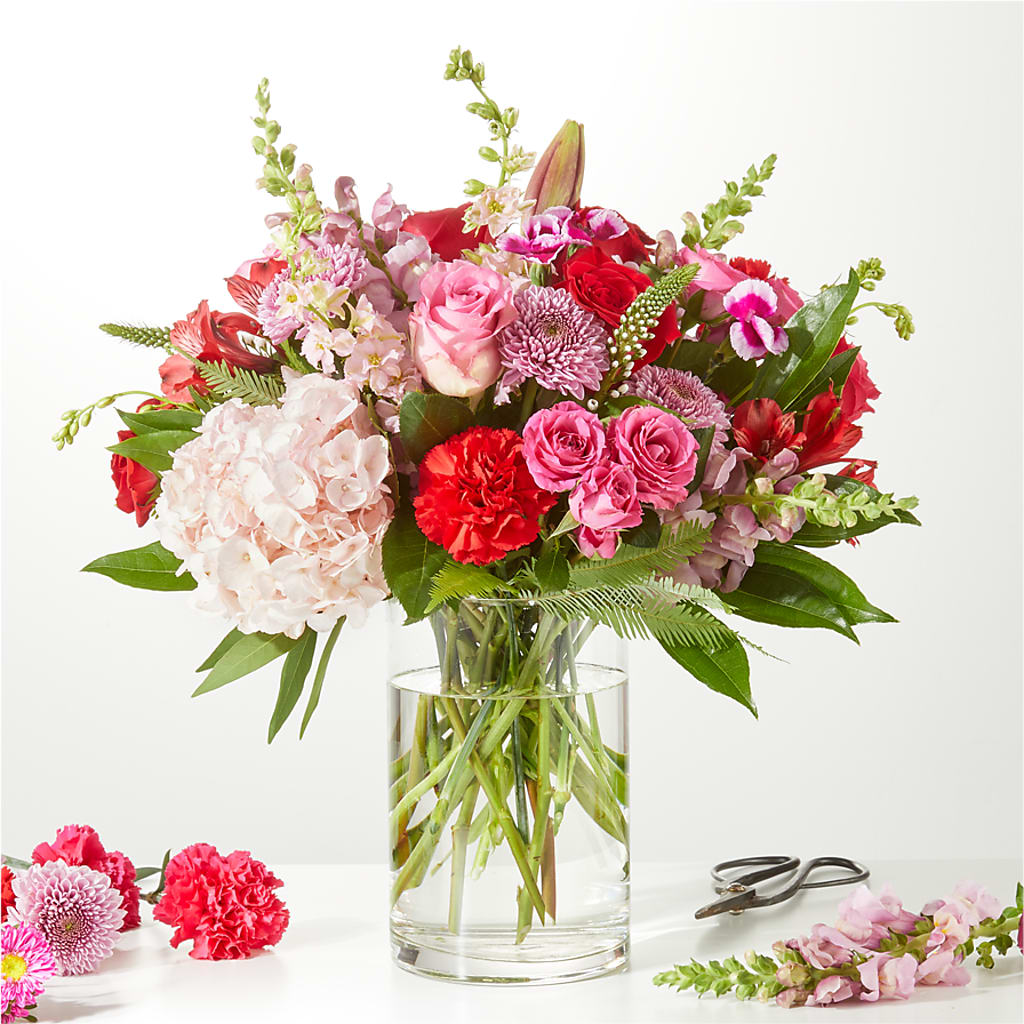 Swooning Over You - A Luxury Florist Original – KATHY'S FLOWERS, Adair OK