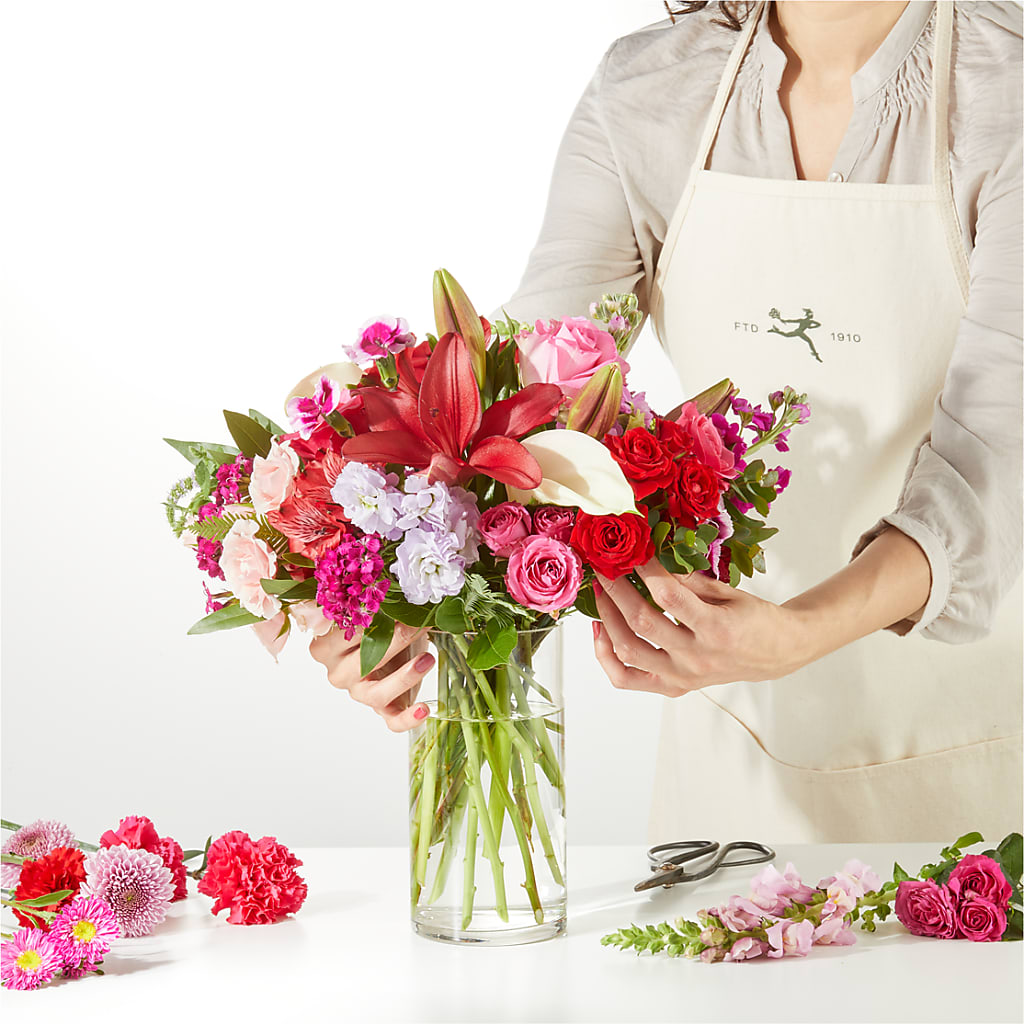 Swooning Over You - A Luxury Florist Original – KATHY'S FLOWERS, Adair OK