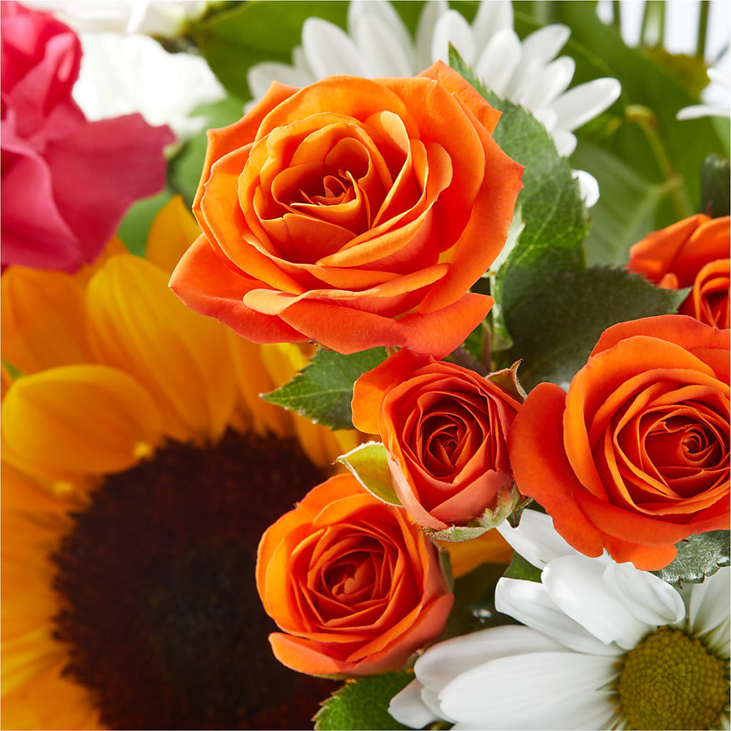 Sun-drenched Blooms Bouquet – KATHY'S FLOWERS, Adair OK