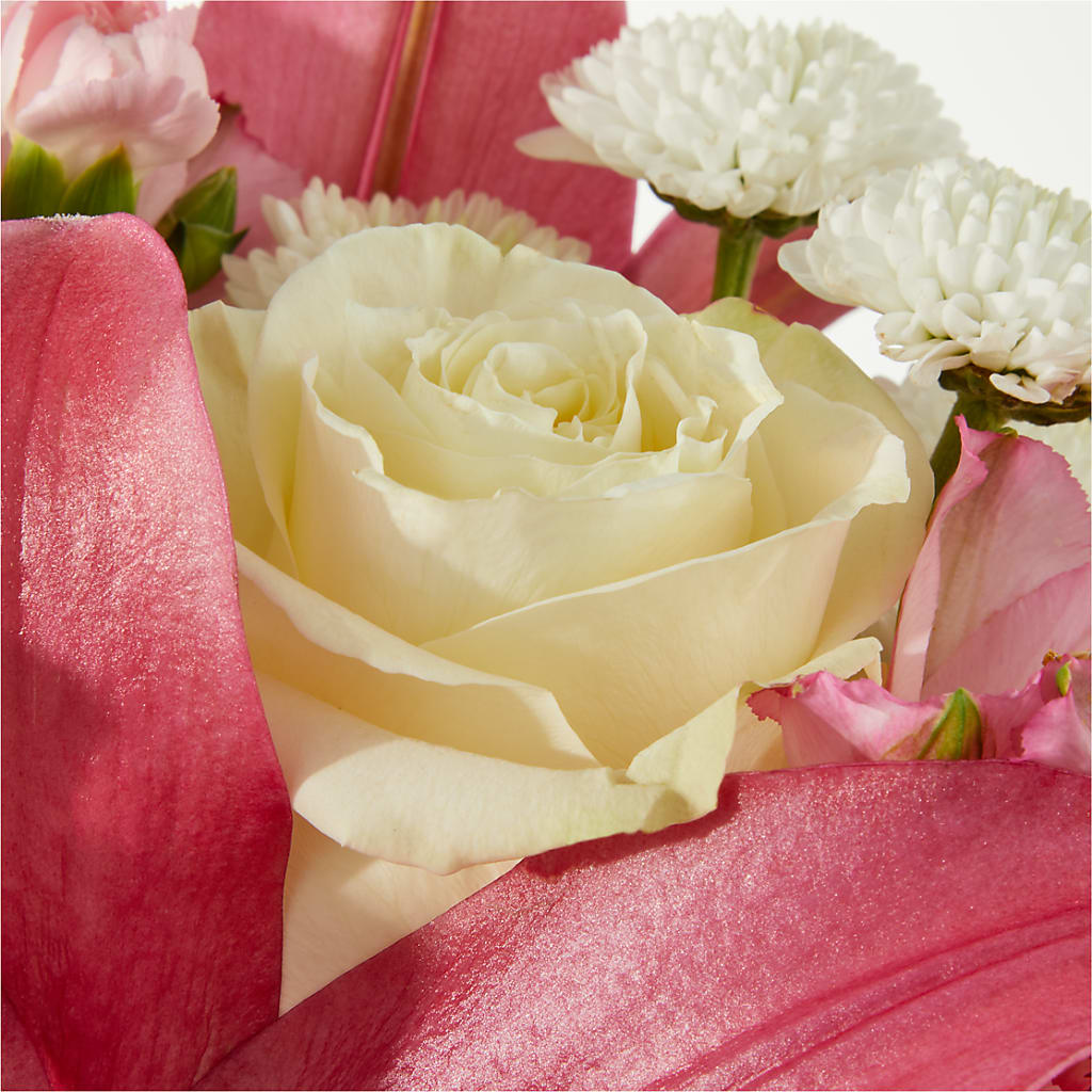 Piece of Cake Bouquet – KATHY'S FLOWERS, Adair OK