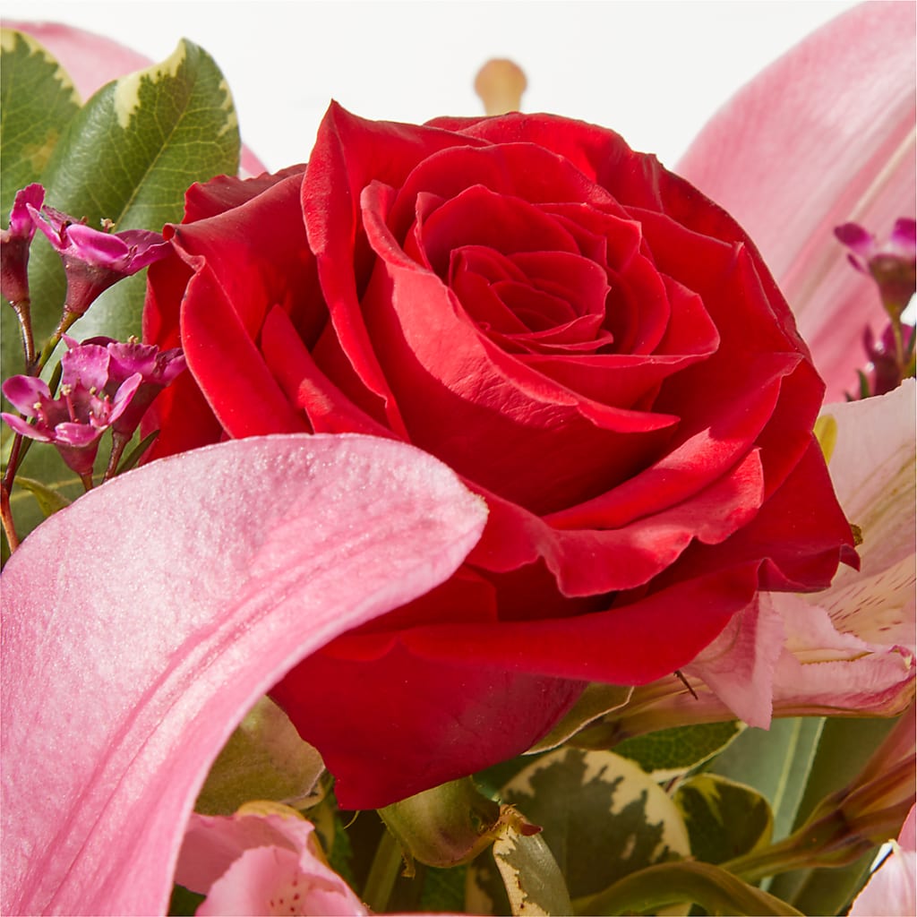Lucky in Love Bouquet – KATHY'S FLOWERS, Adair OK