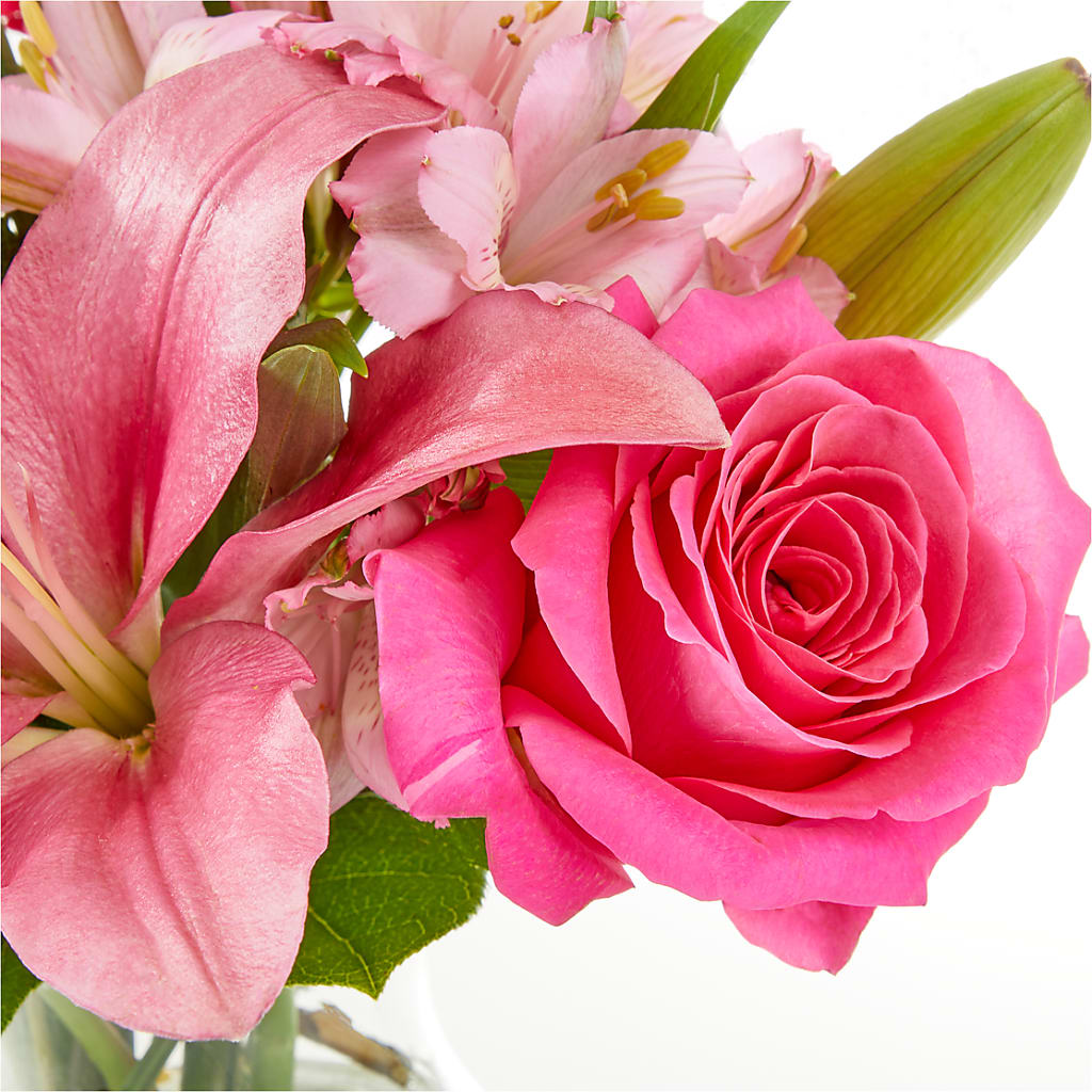 Lots of Love Bouquet – KATHY'S FLOWERS, Adair OK