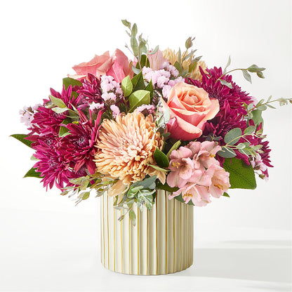 Berry Cobbler Bouquet with Ivory Vase – KATHY'S FLOWERS, Adair OK