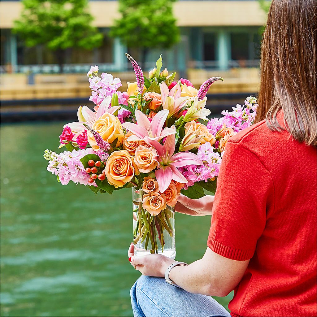 Bisous Bouquet – KATHY'S FLOWERS, Adair OK