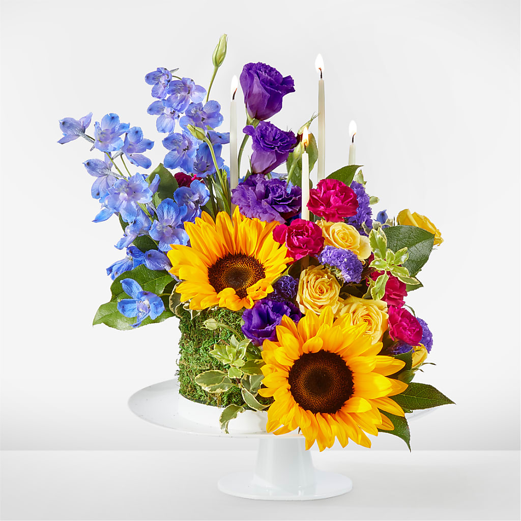 Star of the Day Floral Cake – KATHY'S FLOWERS, Adair OK
