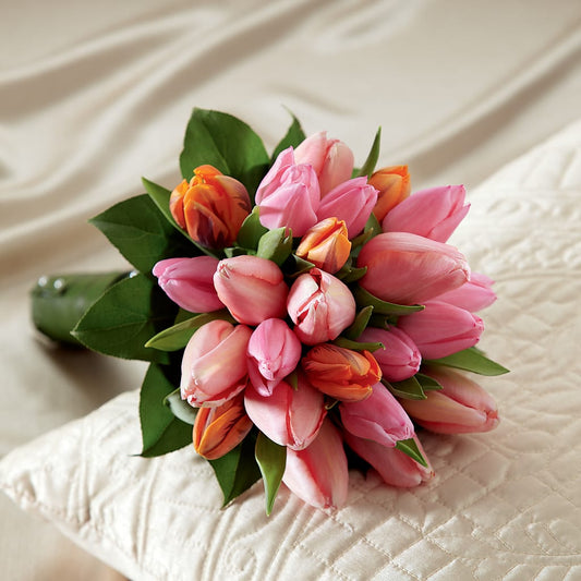 Embraceable Bouquet – KATHY'S FLOWERS, Adair OK